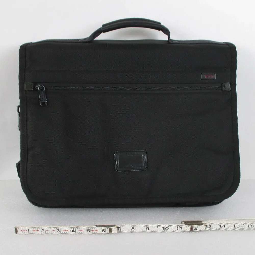 TUMI EXPANDABLE ORGANIZER LAPTOP BRIEFCASE